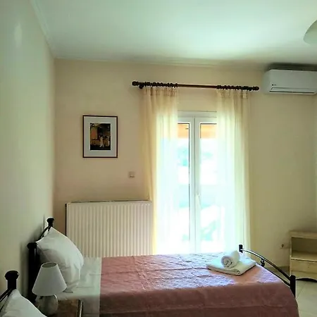 Lonelia's Family Homes * Lefkimmi (Corfu)