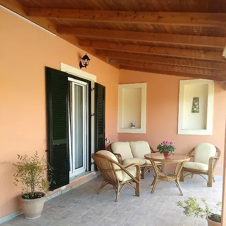 Lonelia's Family Homes Lefkimmi (Corfu)