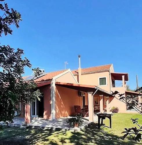 Lonelia's Family Homes *