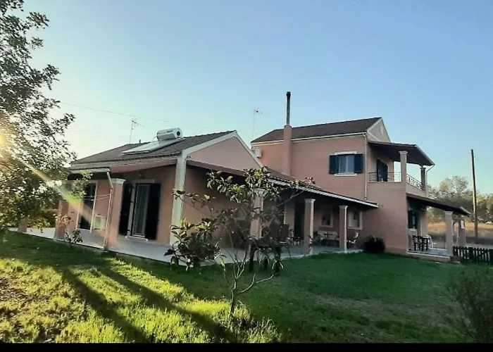 Lonelia's Family Homes
