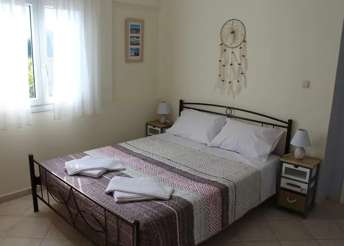 Lonelia's Family Homes